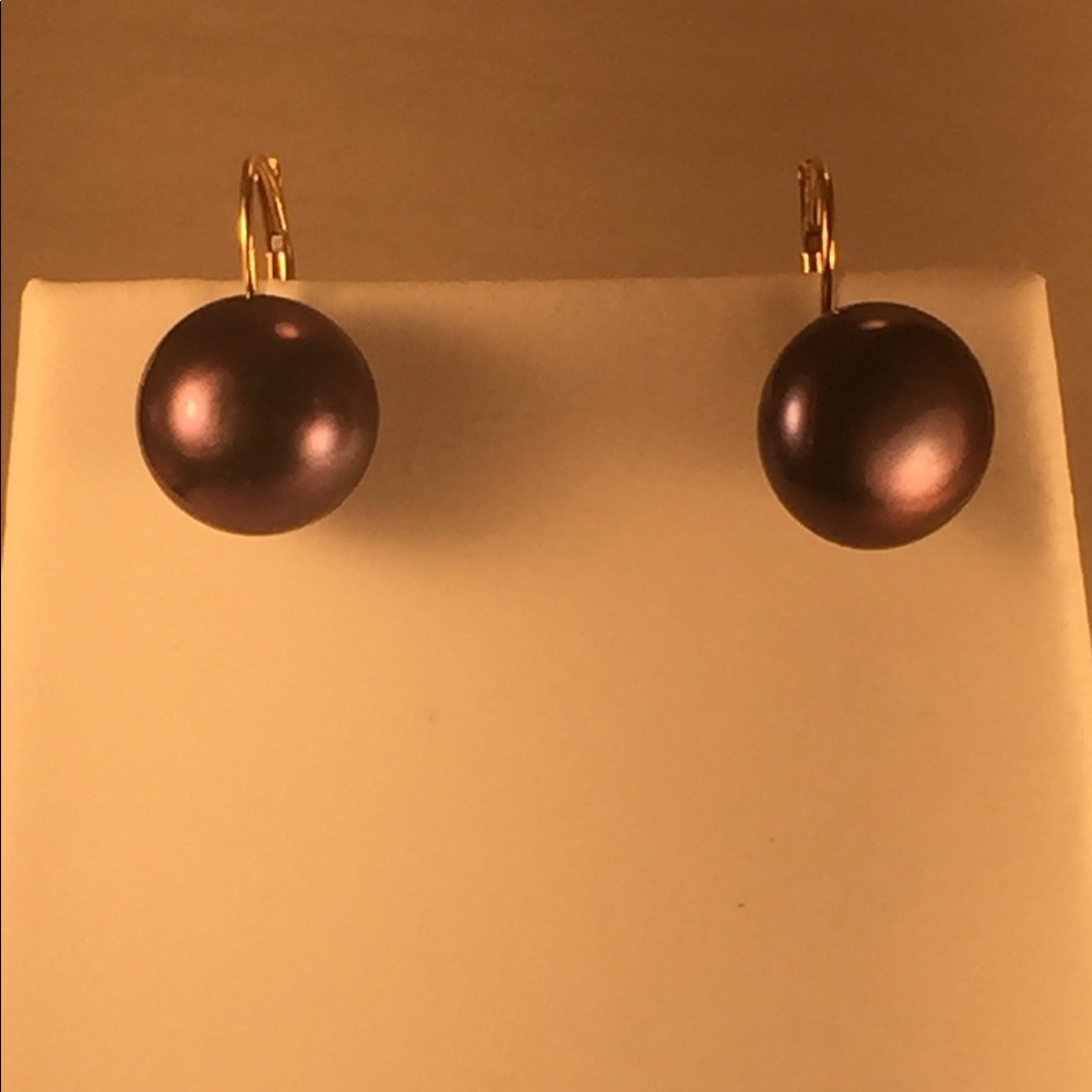 Vintage Solid 14K 8mm Purple Button Pearl Earrings